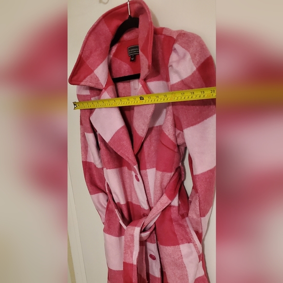 GBY Guiliana Pink Plaid light weight coat size lg petite womens. - Picture 5 of 6